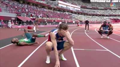Karsten Warholm demolishes 400m hurdles WR in 45.94 for gold