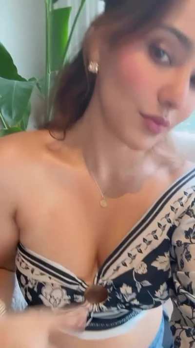 Neha Sharma 