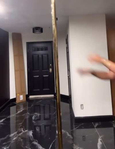 Moving on the pole. Want her on my pole tho fr