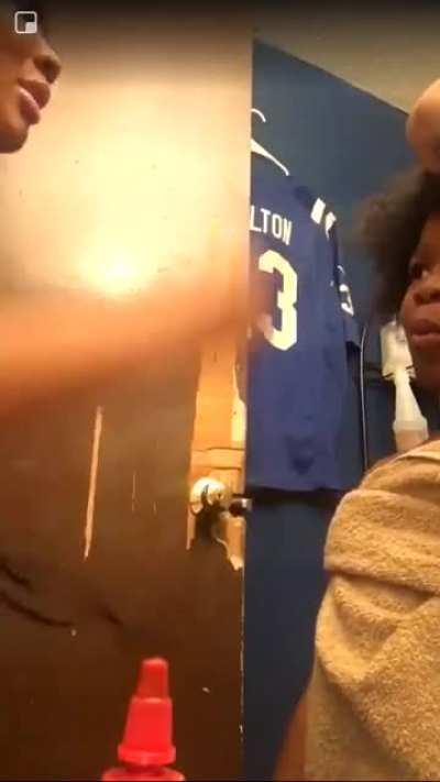 HMJB as i glue my hair back on