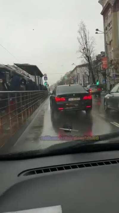 Un singur proprietar o batranica doctor din Germania. Iese la polish