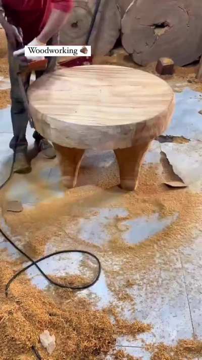 Making a wooden table from a log