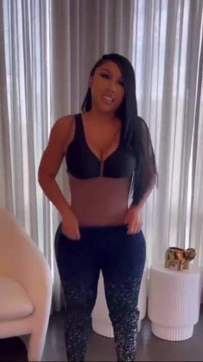 Is it me or is ari slimming down 