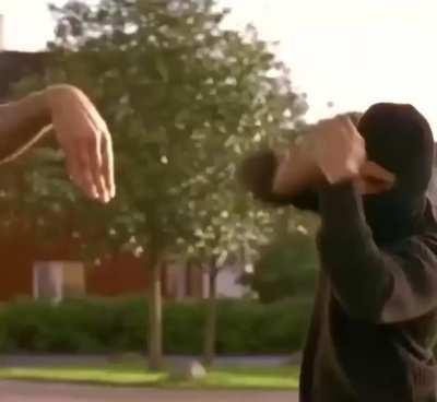 Slovenian and Gayreek Police be like