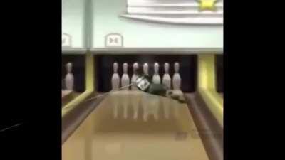 Vikkstar is pretty good at bowling