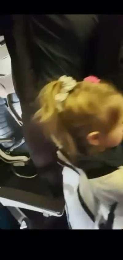 Video - Sad, Shocking and disturbing: Family Got Kicked Off &amp;amp; Banned From United Airlines Because 2 Year Didn&rsquo;t Want To Wear Mask