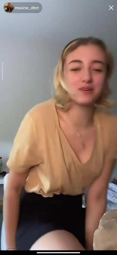 Look that account of redgifs ¡OMG!