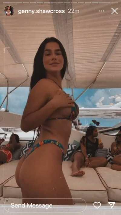 which rapper's boat is she on now?