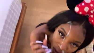 Random black cam girl taking it to the face