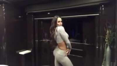 God she’s incredibly sexy