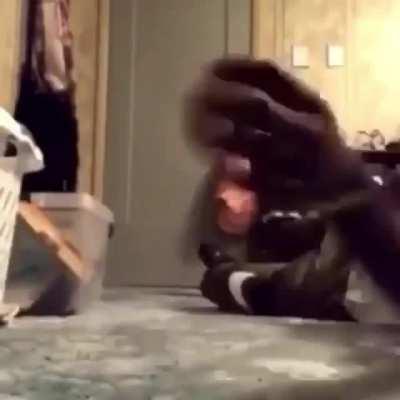 unc ahh tried to challenge me to a push up contest 🤦🏾‍♂️🤦🏾‍♂️