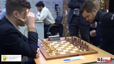 Carlson takes 20 seconds before playing his first move against Matlakov in a 3 minute blitz match