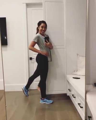 Perfecting the model pose