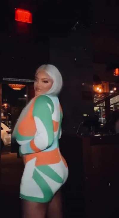 Lavish Styles Outfit For The Night