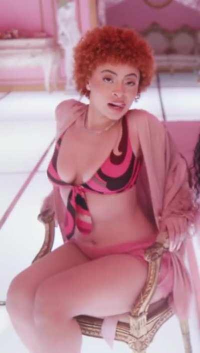 Ice Spice Boobs Jiggle