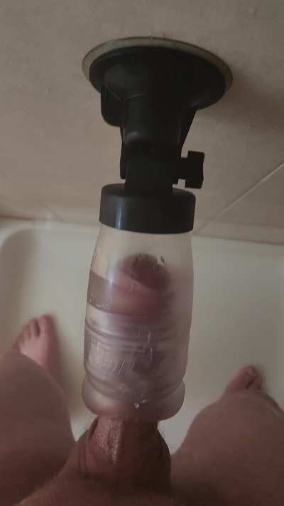 [Fleshlight Quickshot] shower mount is a must