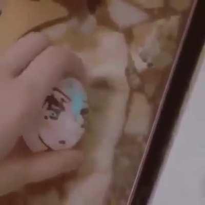 Nossa esse ovo que eu comprei ta estranho slk