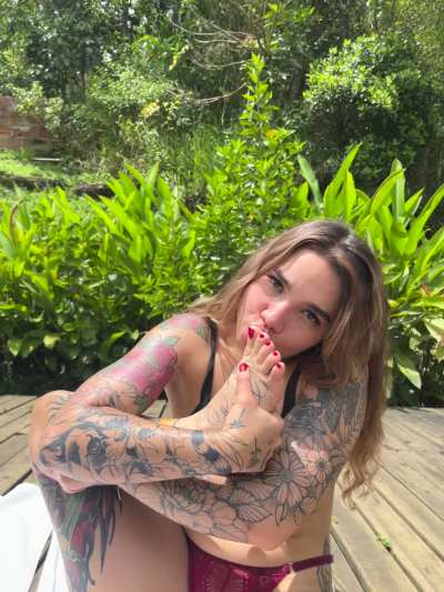 Let's suck my toes together