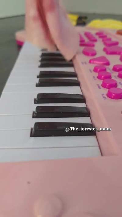 Blursed_piano