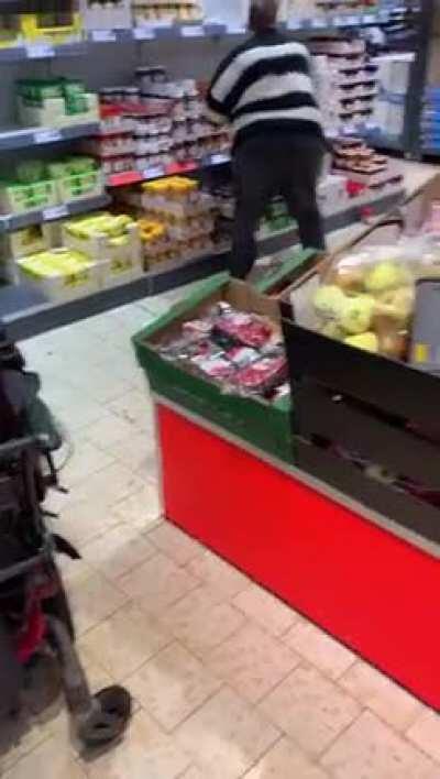 Dutch woman is angry at the curfew