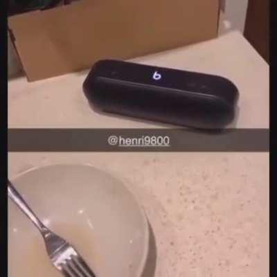 Cara foi cagar e n desconectou a caixa kkkkkkkkkk