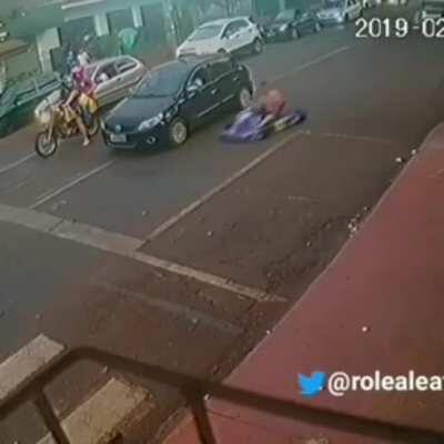 Homem é preso no Paraná após 20 minutos de perseguição por andar ilegalmente de Kart na rua