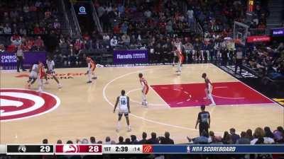 [Highlight] Anthony Edwards with the incredible MJ-esque reverse layup