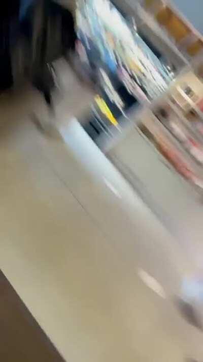 Karen misplaced her phone, falsely accuses Grammy-winning Keyon Harrold's son of iPhone theft in NYC hotel, the phone was later turned in by her UBER driver