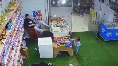 a criminalidade esta cada vez mais afetando os jovens...😔