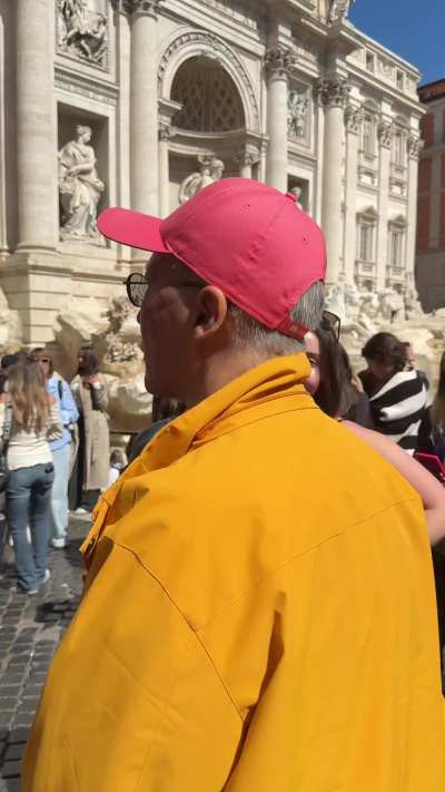 There were so many people