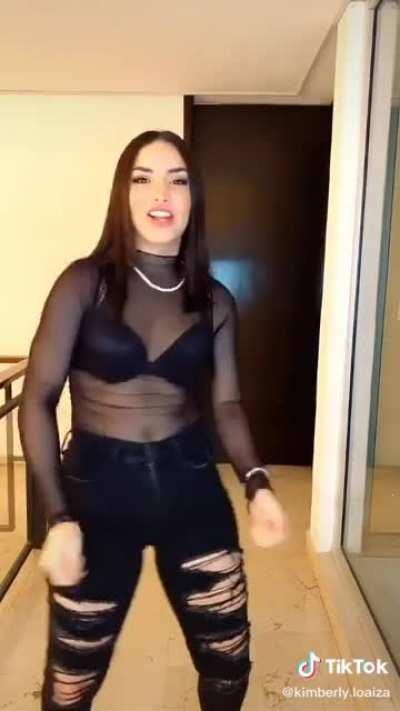 La putaiza del 2020 estaba bien rica🥵🤤🤤