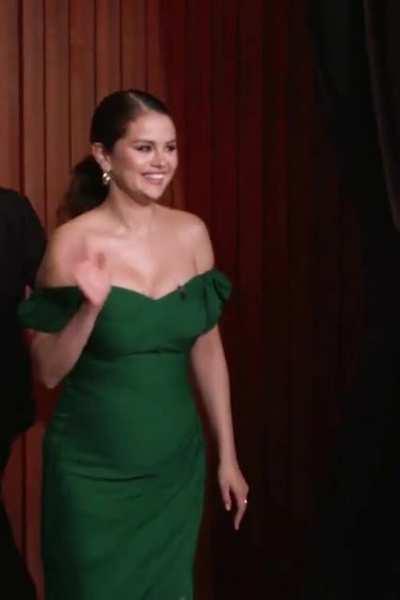 Selena Gomez 🌊🌊