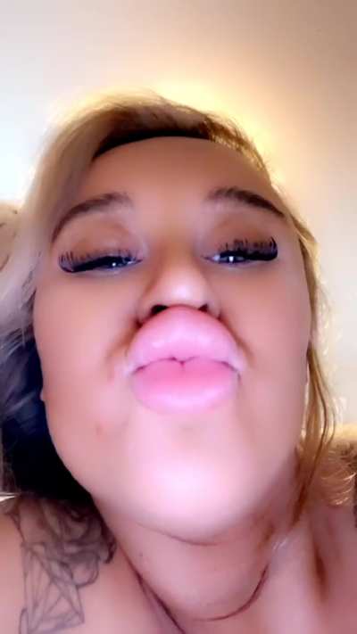 those lips make a great sound 