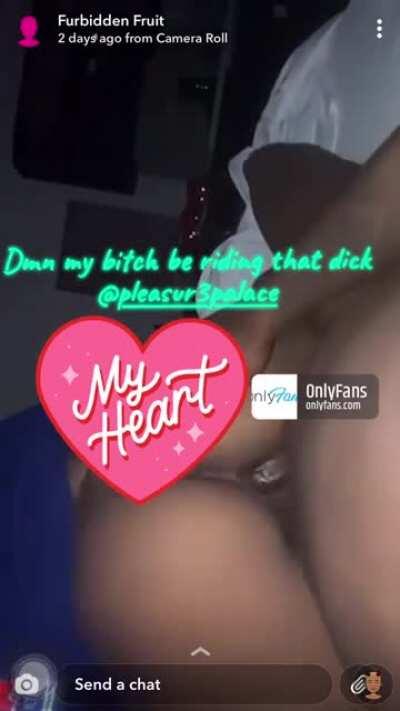 This thot stay in Rochester but she be traveling through NYC for dick.. all you gotta do is smoke her up, easy kill.