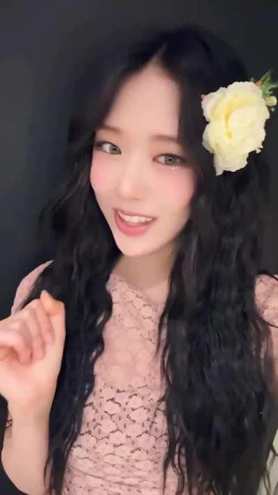 240703 IVE Official TikTok Update with Yujin