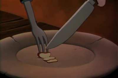 Hungarians, with 47 % food inflation ( highest in EU ) enjoy a rich meal :