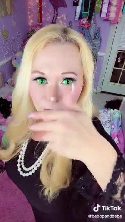 lady holds her mother and daughter captive and forces them to make tiktoks