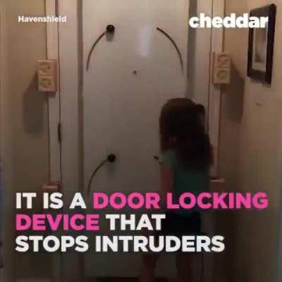 Sliding door barricade