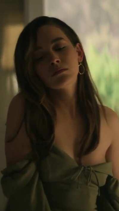 Happy birthday to Victoria Pedretti