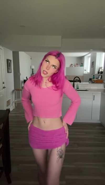 this is the reason my tiktok account got banned...18F fuckdoll