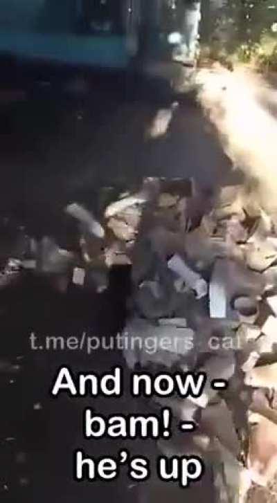 Russians are putting Portland Oregon urban camouflage into practice in real life.