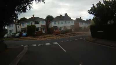 Crash bang wallop! Runaway lorry in Worcester