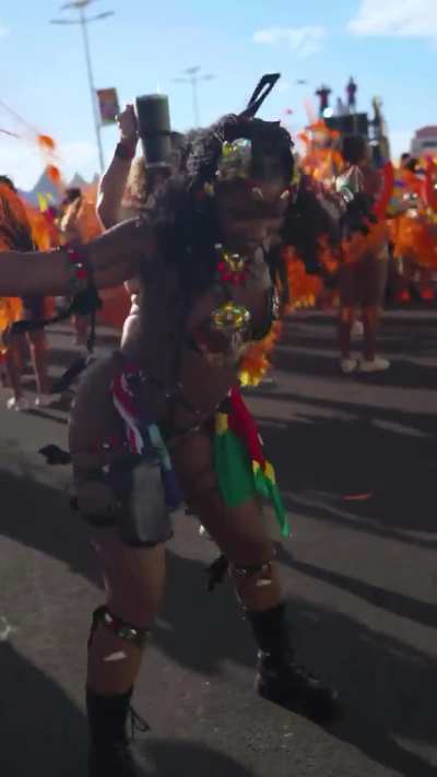 Dominica Mas 📷:@soisgenial.mm