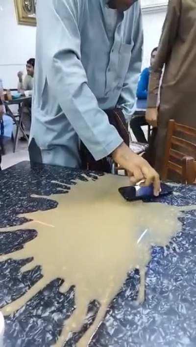 to put a tea cup on spinning phone.