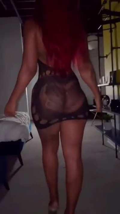 Phat Ass Walk Away 🇨🇦🇦🇬🍑🤤😍❤️
