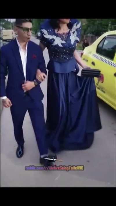 Intre 2 grafice despre guvid, doi ciorodditori si-au gasit, in sfarsit, fericirea.