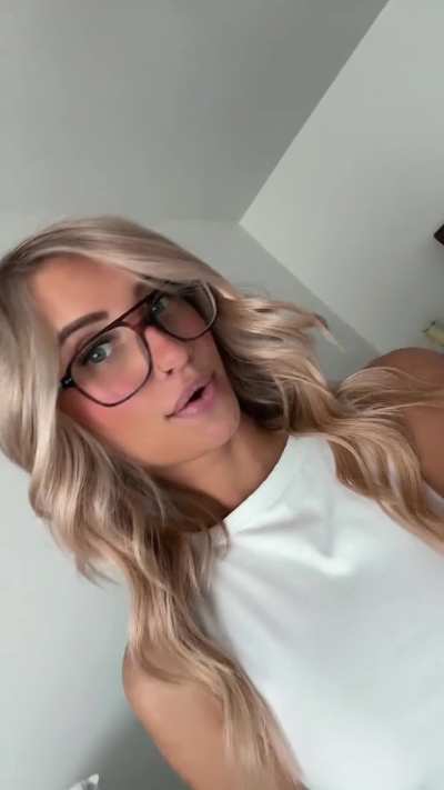 I feel horny, can you make me cum?💦😈