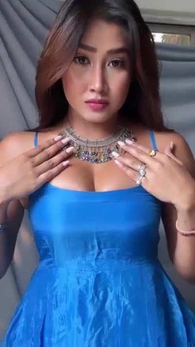 Dekhlo Dekhlo guys ... Sofia Ansari ❤️🍑🍌