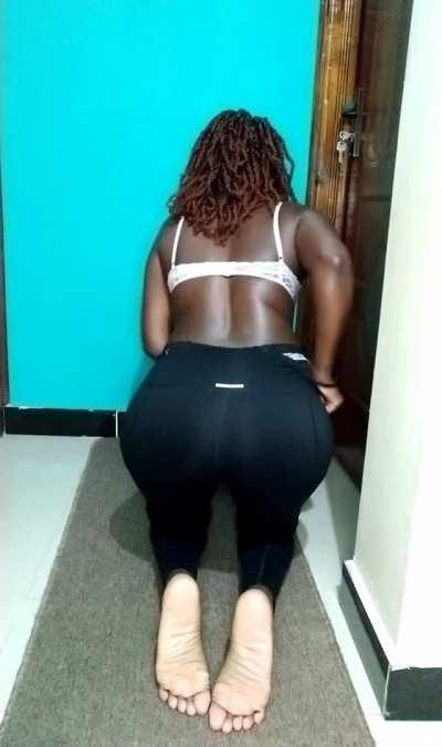 My bf doesn’t know I’m posting here, can we keep it a secret?