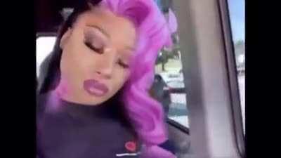 Serabeach waiting for her upcoming Pool Part and ✨ Prestige ✨ like: